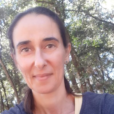 Excellente séance de yoga en plein aire, parc de Vaugrenier à Villeneuve Loubet